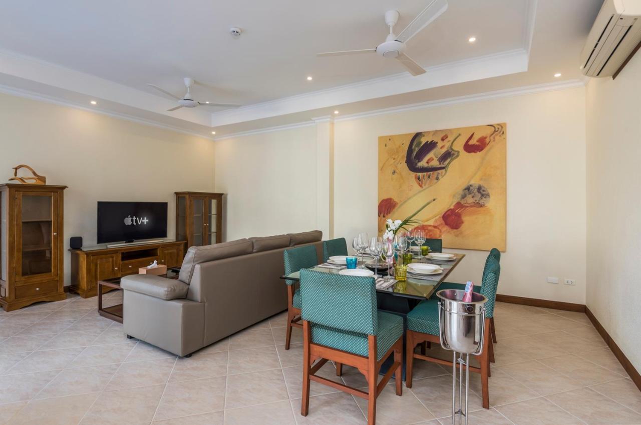 Village Austria Luxury Pool Villas Pattaya Exterior foto