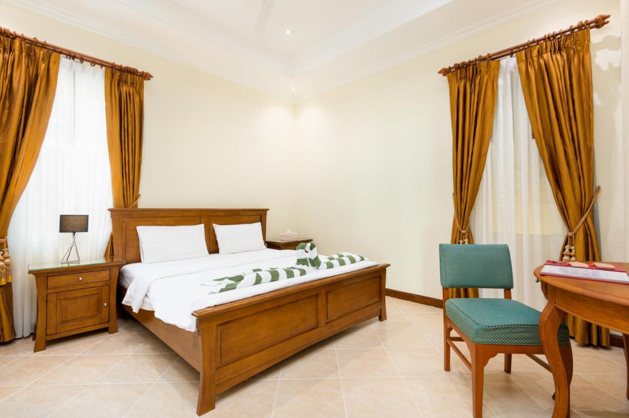 Village Austria Luxury Pool Villas Pattaya Exterior foto